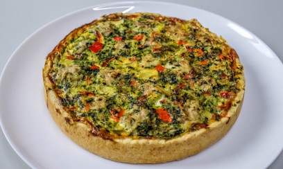 ФРАНЦУЗСКИЙ КИШ С ФРИКАДЕЛЬКАМИ И ШПИНАТОМ